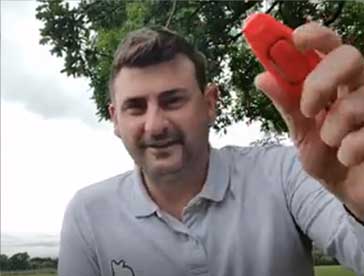 Lee Richards using a clicker for training dogs in Greater Manchester, using a Whizzclick
